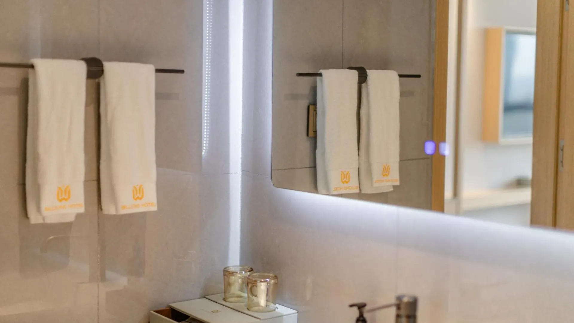 Billions Hotel Sihanoukville 5*,