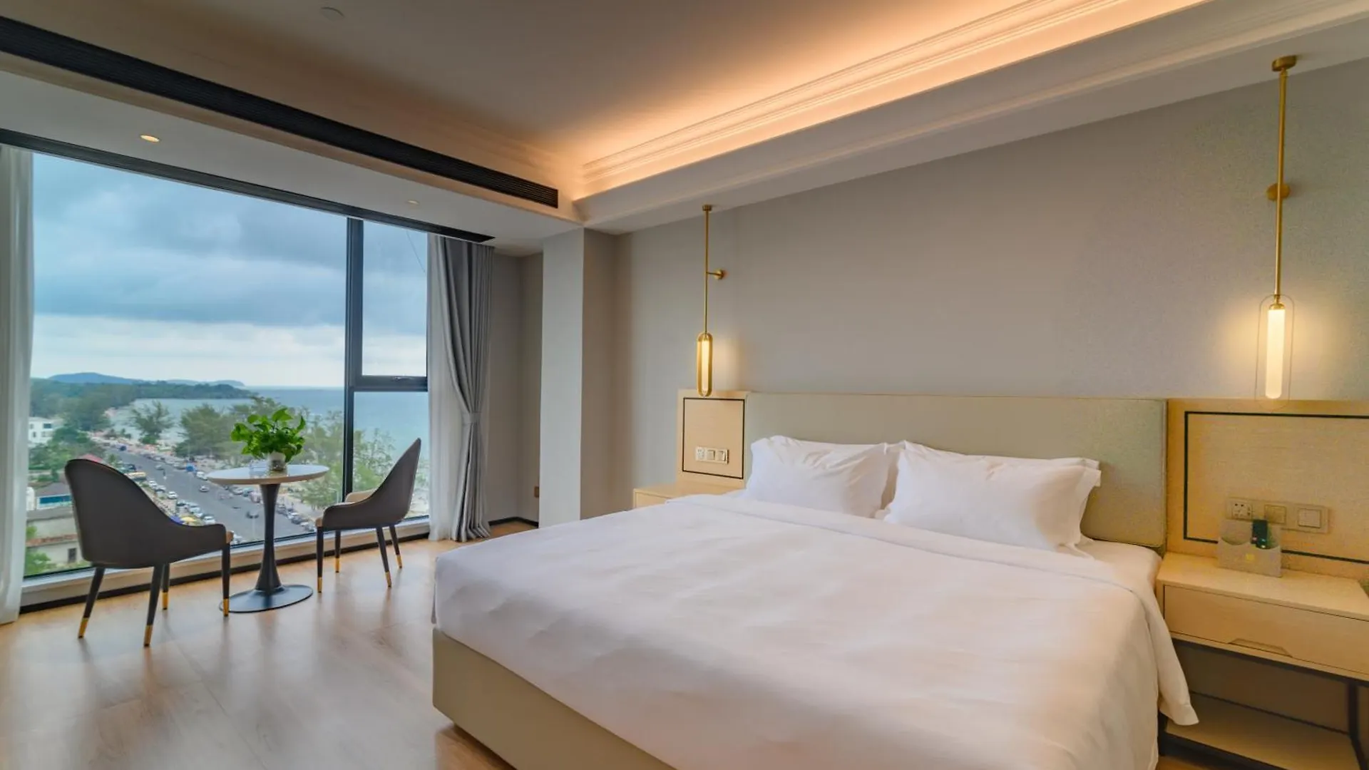Billions Hotel Sihanoukville 5*,