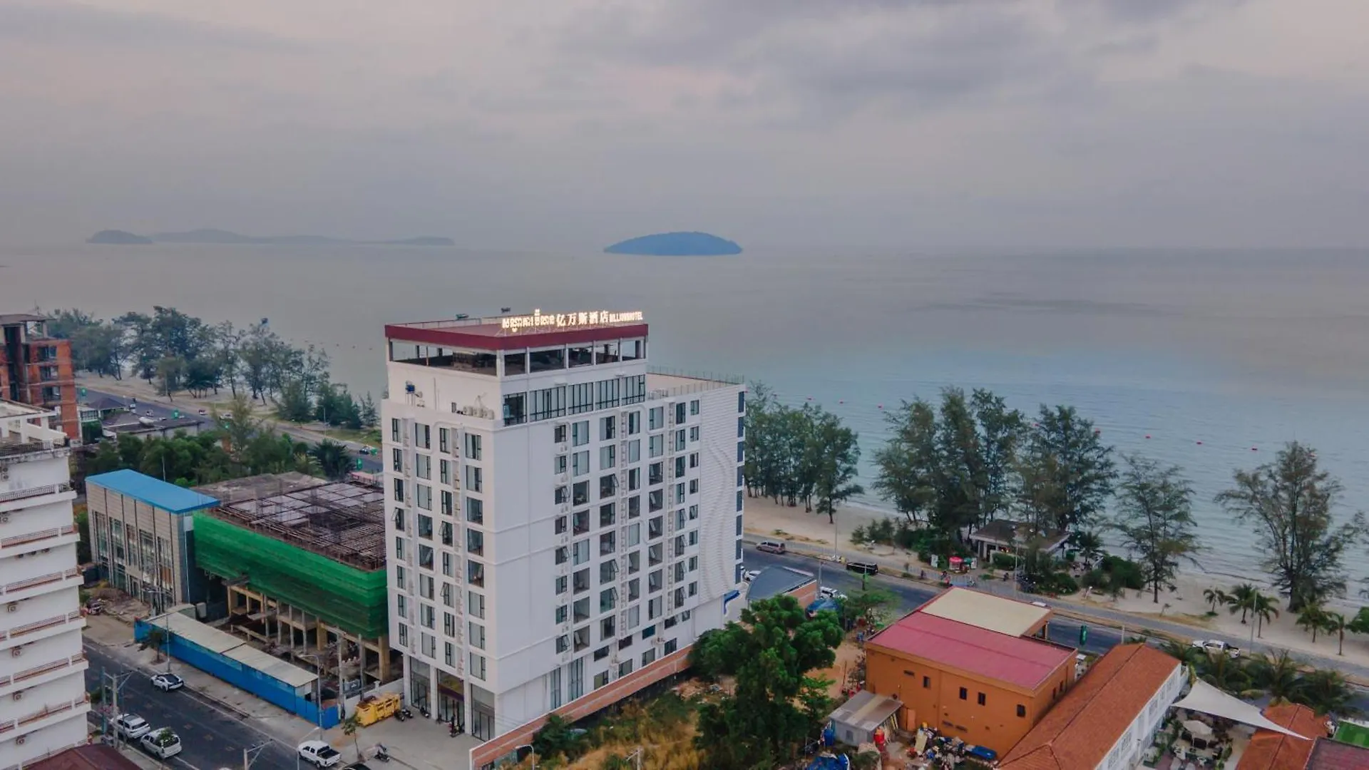 Billions Hotel Sihanoukville 5*,